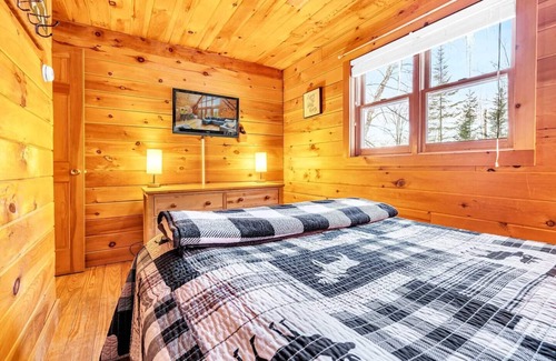 Bethel Chalet De Esquí | Gorgeous Chalet! VIEWS! Hot Tub! Sleeps 12! Games+