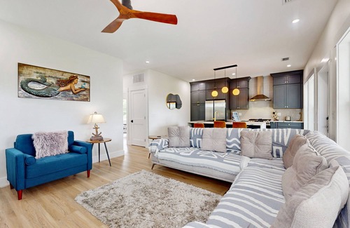 Oak Court Casa | Gorgeous coastal home with private pool and close to beach