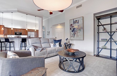 Pelican Bay Condominio | Gorgeous Condo in Pelican Bay