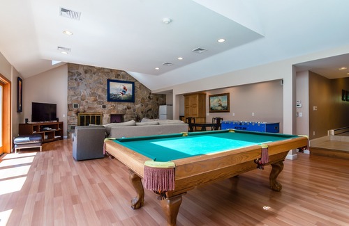 Saunderstown Casa | Gran contemporáneo con piscina - Gran espacio interior y exterior