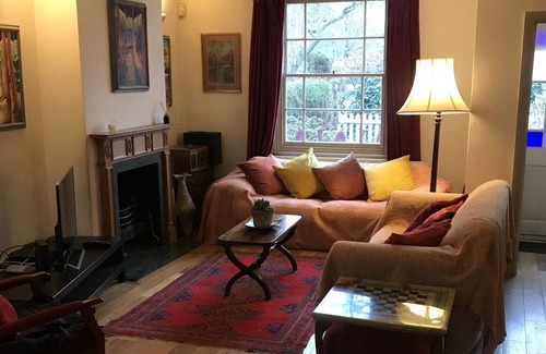 Kew Casa | Gorgeous Cosy Cottage Near Kew Botanical Gardens