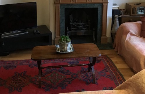 Kew Casa | Gorgeous Cosy Cottage Near Kew Botanical Gardens