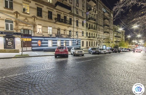 Khreshchatyy Yar Apartamento | ✭✭✭✭✭GORGEOUS COZY APARTMENT CLOSE TO KHRESCHATYK
