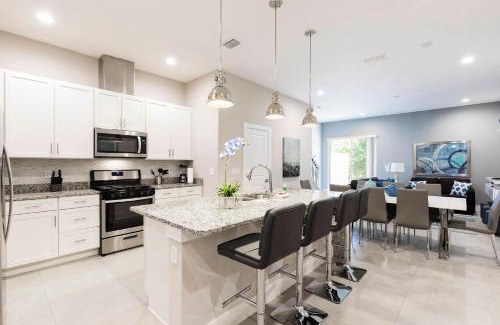 West Kissimmee Casa | Gorgeous Dream Villa 5 min to Disney
