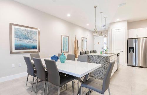 West Kissimmee Casa | Gorgeous Dream Villa 5 min to Disney