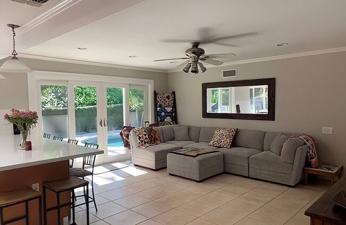 Camarillo Casa | Gorgeous Estate Home