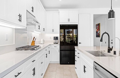 San Juan Capistrano Casa | Gorgeous estate with AC in Mission Viejo - 5 bedrooms available