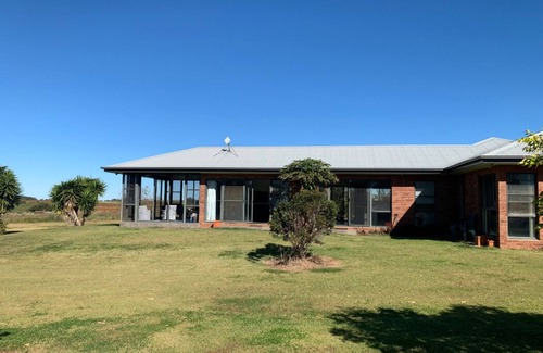 Cudgen Casa | Gorgeous Farm Living With Ocean Views, 5 min to Kingscliff, 35 min to Byron Bay