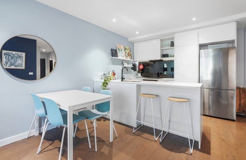 Brunswick East Apartamento | Gorgeous flat with pool, gym and rooftop