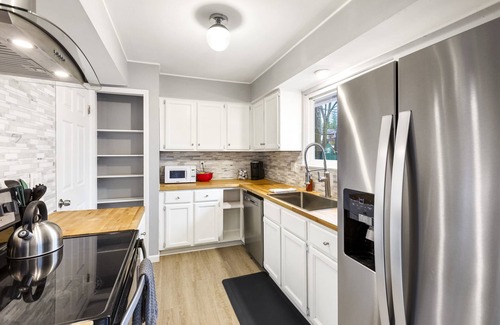 Brighton Casa | Gorgeous Four Bedroom Secluded Getaway