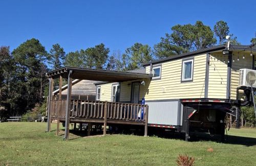 Georgia Coast Casa | Gorgeous, Fully-Equipped Tiny House Rental for Glamping Escapes in Georgia
