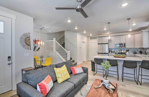 Greeley Casa | Gorgeous Greeley Getaway - Close to Parks!