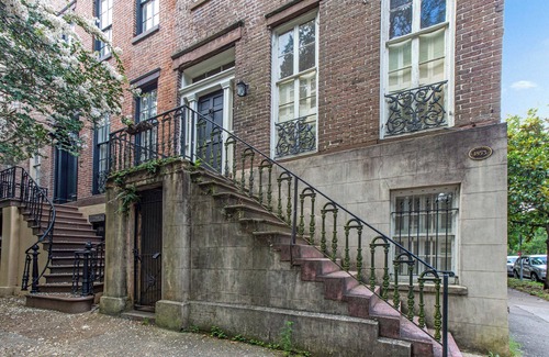 Old West Broad Neighborhood Apartamento | Gorgeous Ground Level Getaway - Historic District Savannah near Forsyth Park