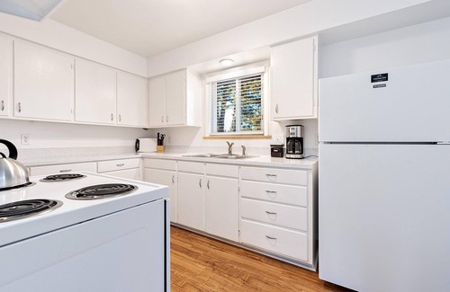 University Acres Apartamento | Gorgeous Hideout Near Old Town – Free Bikes!!