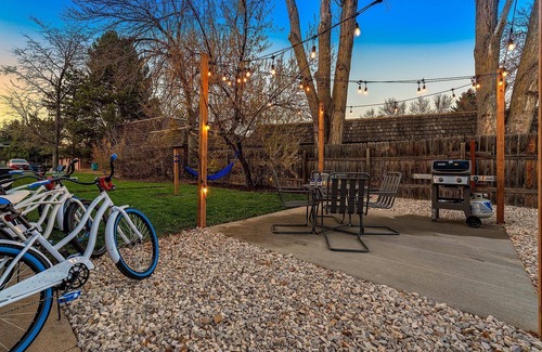 University Acres Apartamento | Gorgeous Hideout Near Old Town – Free Bikes!!