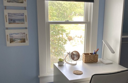 Dennis Casa | Gorgeous historic home sleeps 8 walk to everything!