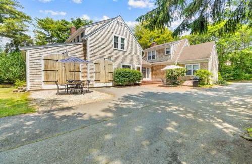 South Dennis Casa | Gorgeous Home 1 mile to Beach and near Cape Cod Bikepath
