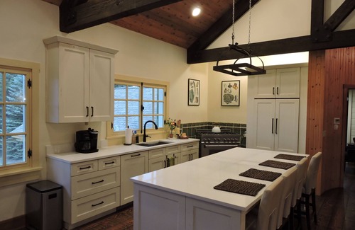 Kalispell Casa | Gorgeous Home and Property Located Just 30 Minutes From Glacier National Park