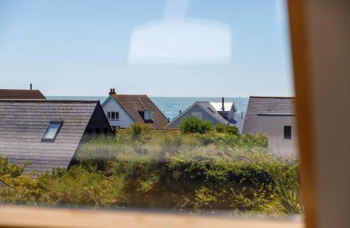 East Wittering Casa | Gorgeous home for 12 - Walk to Beach - Sea View