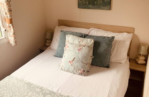 Dogdyke Cabina | Gorgeous Home from Home Luxury 8 Berth Lodge with Sunken Hot Tub