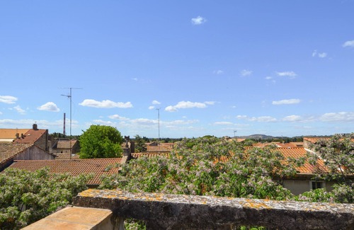 Aramon Casa | Bonita casa en Aramon con cocina