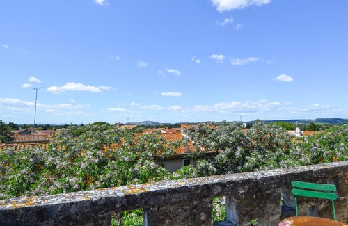 Aramon Casa | Bonita casa en Aramon con cocina