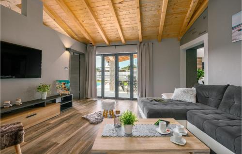 Melnica Casa | Gorgeous Home In Barban With Sauna