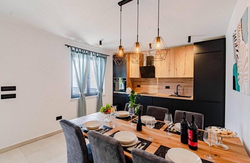 Prigradica Casa | Preciosa casa en Blato con WiFi