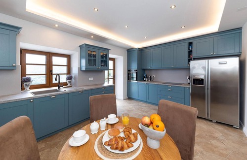 Bribir Casa | Bonita casa en Bribir con cocina