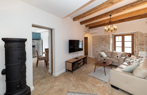 Bribir Casa | Bonita casa en Bribir con cocina