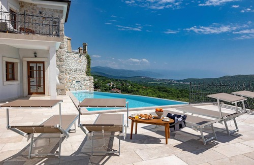 Bribir Casa | Bonita casa en Bribir con cocina