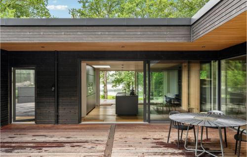Bryrup Casa | Gorgeous Home In Bryrup With Kitchen