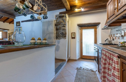 Comano Casa | Hermosa casa en Comano -MS-