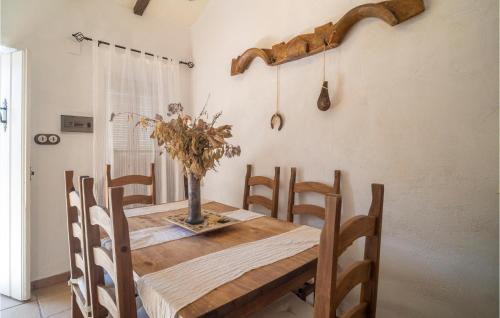 El Colmenar Casa | Gorgeous Home In El Colmenar With Wifi