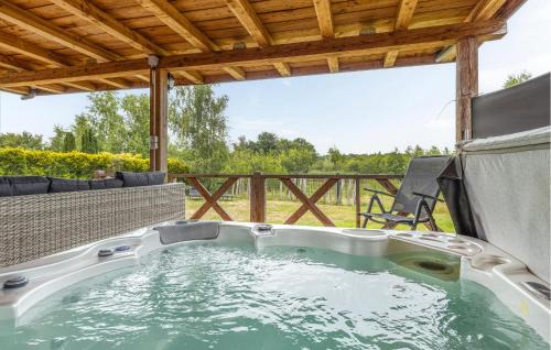 Erm Casa | Gorgeous Home In Erm With House Sea View