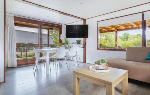 Erm Casa | Gorgeous Home In Erm With House Sea View