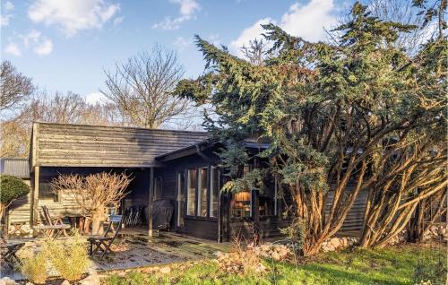 Sissehall Casa | Gorgeous Home In Hasslö With Kitchen