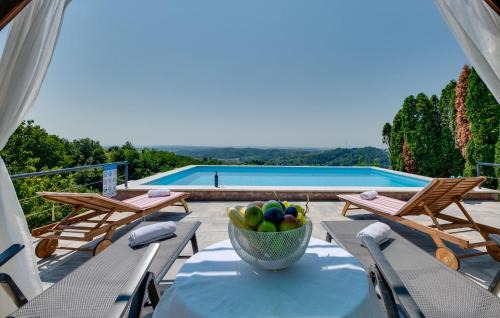 Sveti Ivan Zelina Casa | Gorgeous Home In Gornje Psarjevo With Kitchen