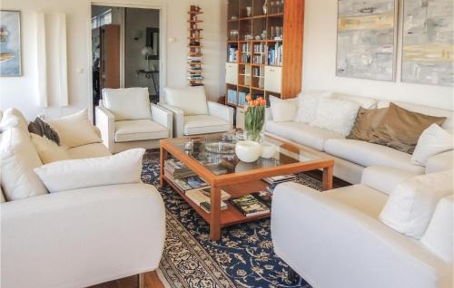 Huskvarna Casa | Gorgeous Home In Huskvarna With Wifi