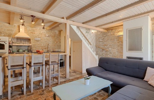 Prodol Casa | Preciosa casa en Krnica
