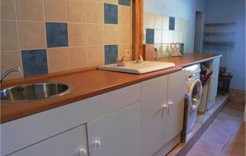 Lavardac Casa | Gorgeous Home In Lavardac With Kitchen