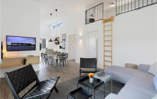 Lembruch Casa | Gorgeous Home In Lembruchdümmer See
