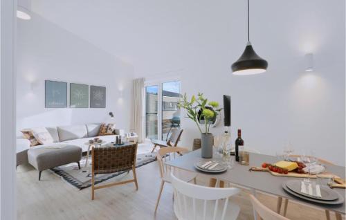Lembruch Casa | Gorgeous Home In Lembruchdümmer See