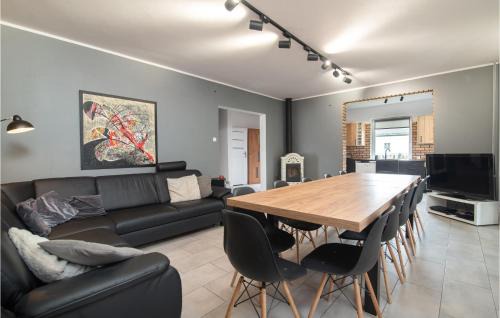 Suleczyno Casa | Gorgeous Home In Miciszewice With Wifi