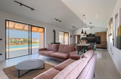 Valdebek Casa | Villa Marialba