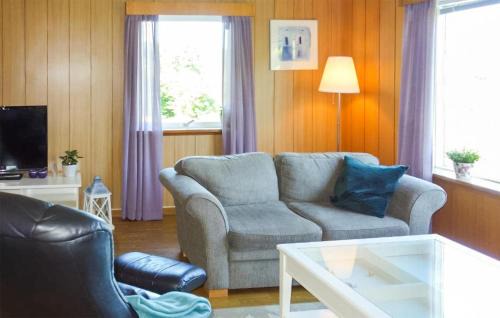 Tysnes Casa | Gorgeous Home In Reksteren With Kitchen