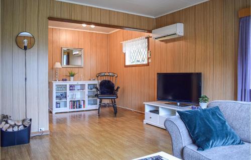 Tysnes Casa | Gorgeous Home In Reksteren With Kitchen