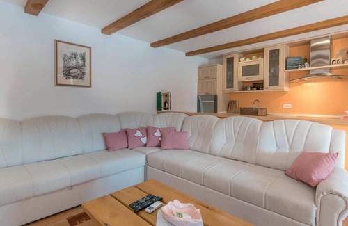 Kutina Casa | Preciosa casa en Repusnica con sauna