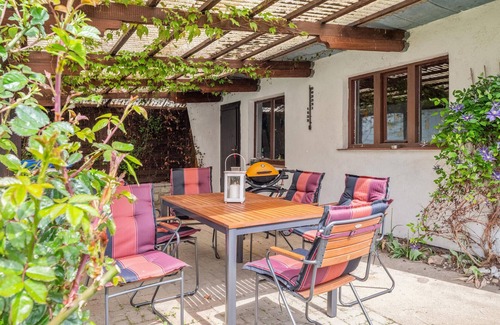 Neuendorf Casa | Preciosa casa en Saal con WiFi