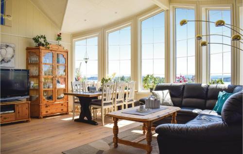 Torangsvag Casa | Gorgeous Home In Torangsvåg With Wifi